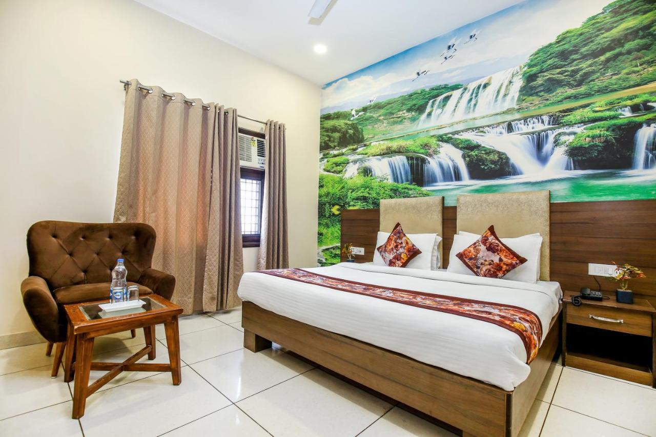 Hotel Karan Residency - 5 Min Walk From Golden Temple Amritsar Exterior photo