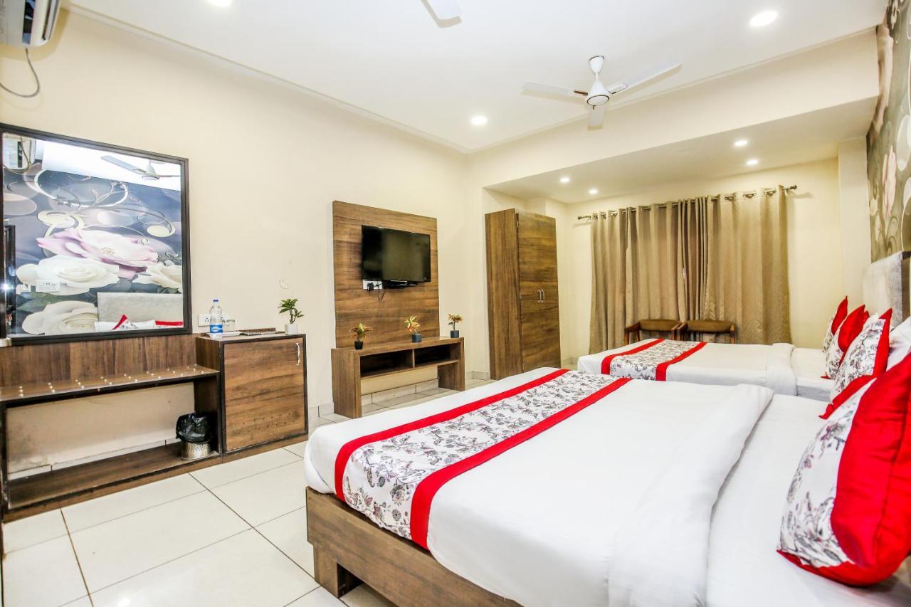 Hotel Karan Residency - 5 Min Walk From Golden Temple Amritsar Exterior photo